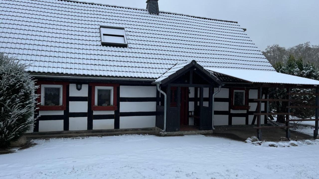 Zur Alten Eiche Guhrow Экстерьер фото